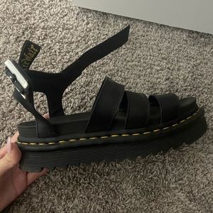 Womens Doc Martens Size 6